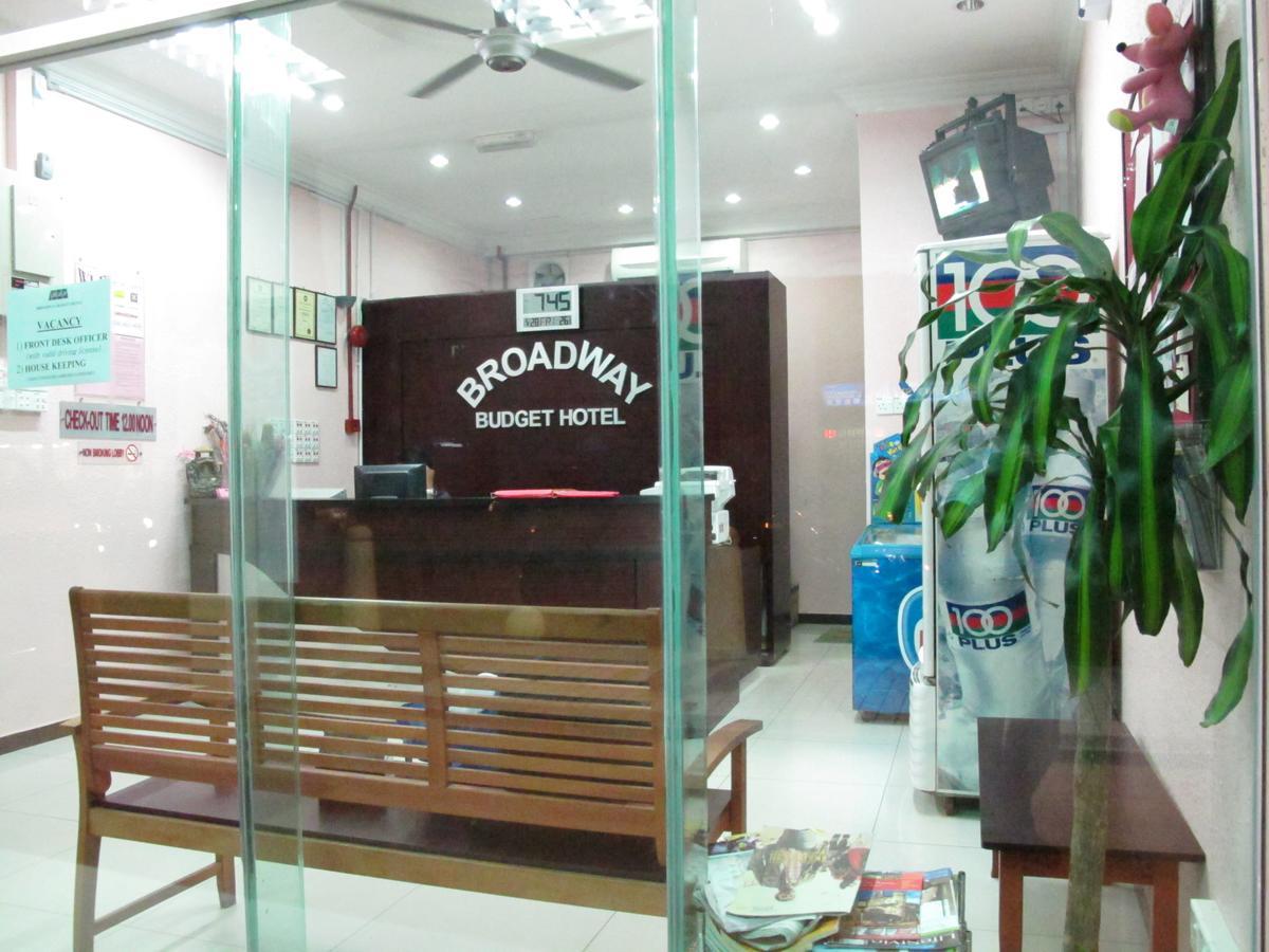 Broadway Budget Hotel จอร์จทาวน์ ภายนอก รูปภาพ